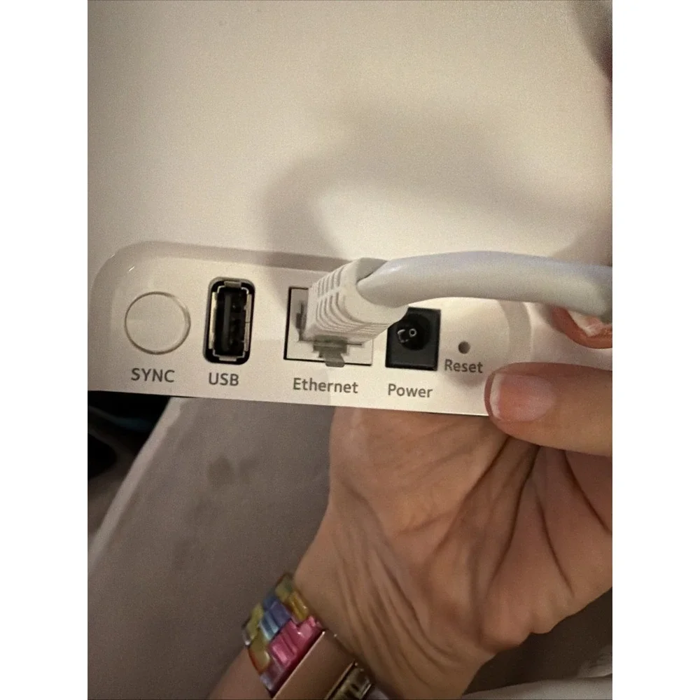 Arlo VMB4540100NAS SmartHub - White No Power Cord